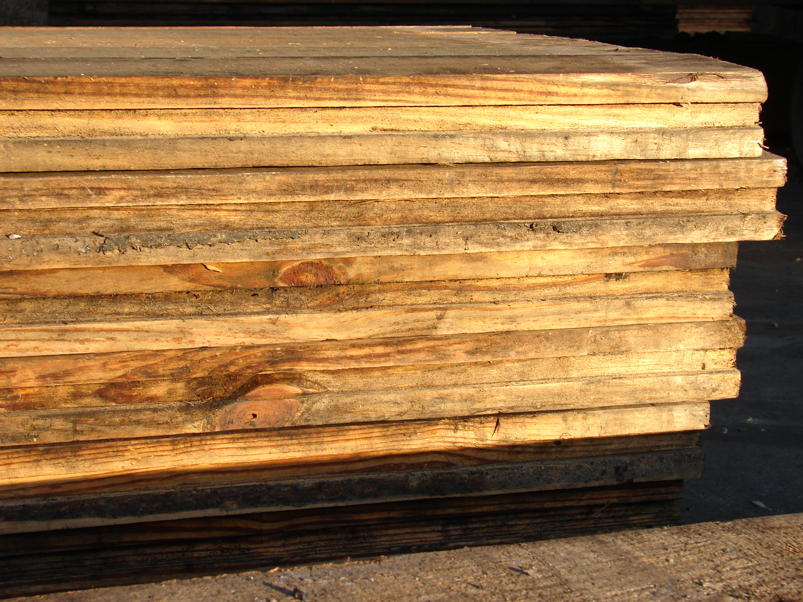 Side view of tongue and groove decking 042.jpg